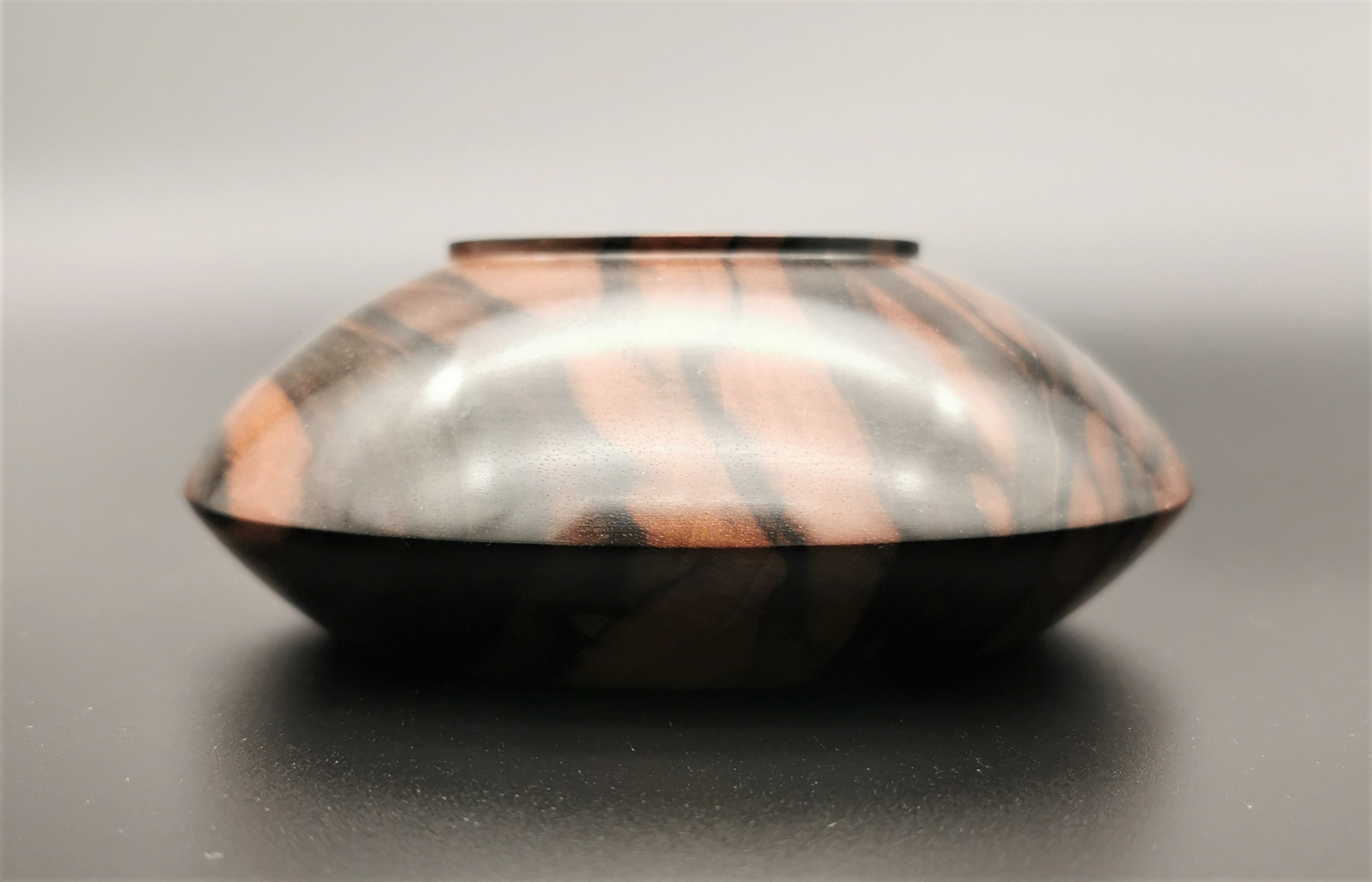 Makassar Schale (gold) – Bild 5