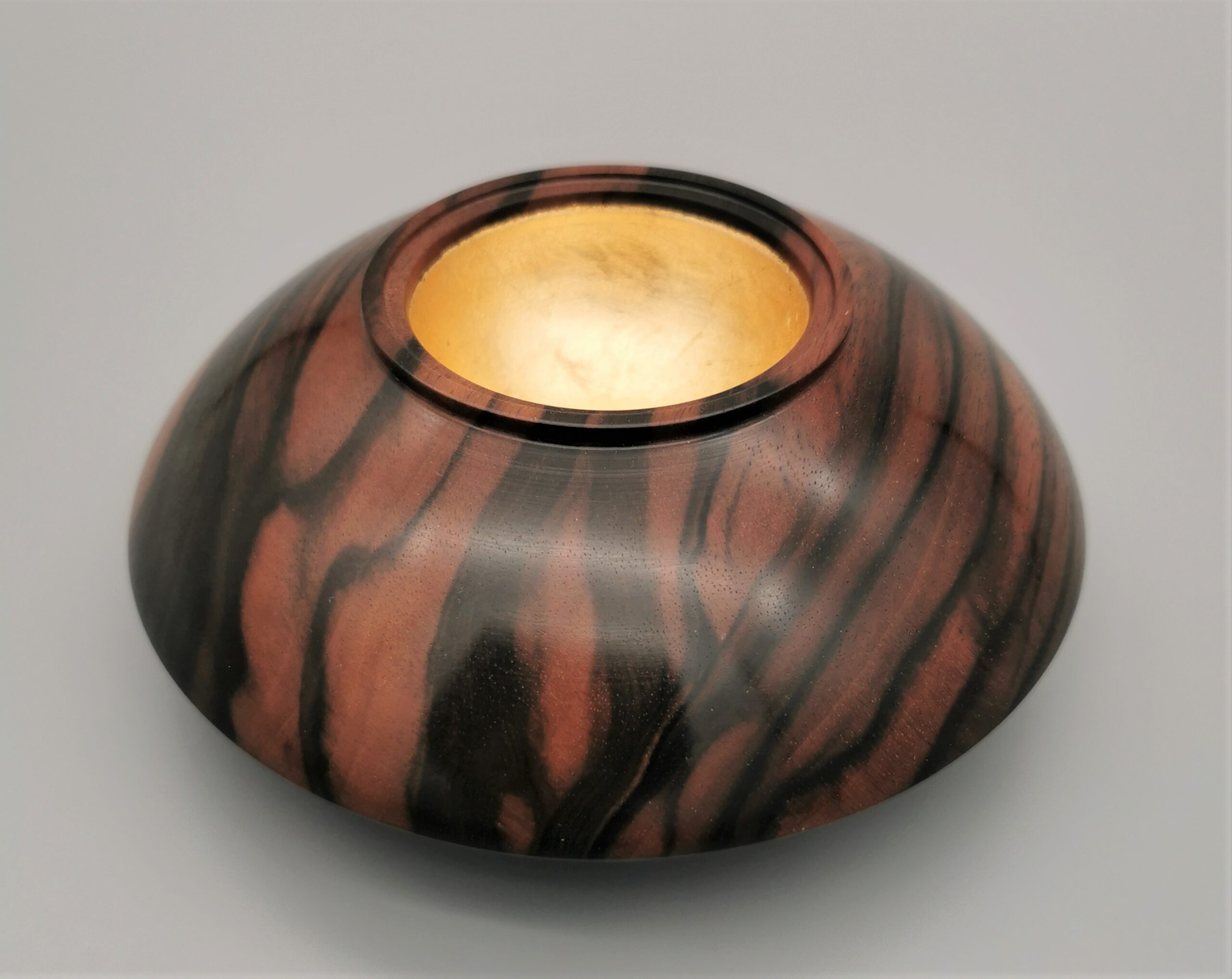 Makassar Schale (gold) – Bild 3